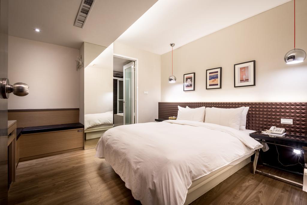 Royal Garden Hotel Taipei Exterior photo
