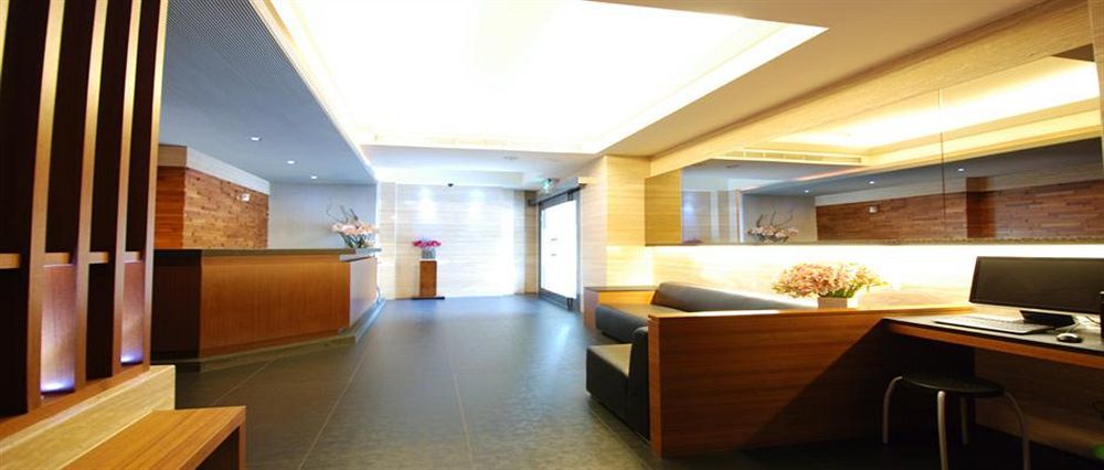 Royal Garden Hotel Taipei Exterior photo