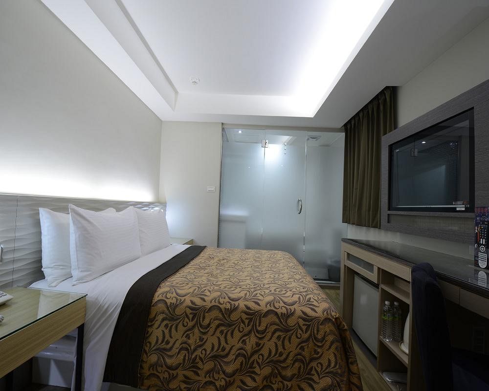 Royal Garden Hotel Taipei Exterior photo