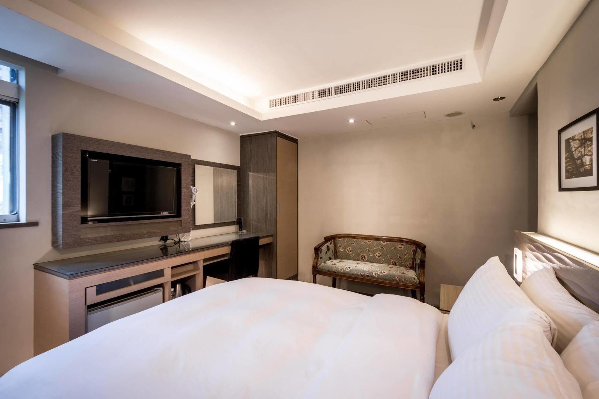 Royal Garden Hotel Taipei Exterior photo